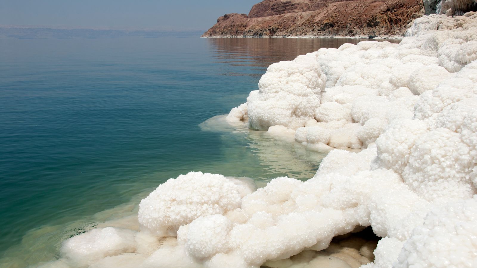 Can you do Petra and Dead Sea in one day?